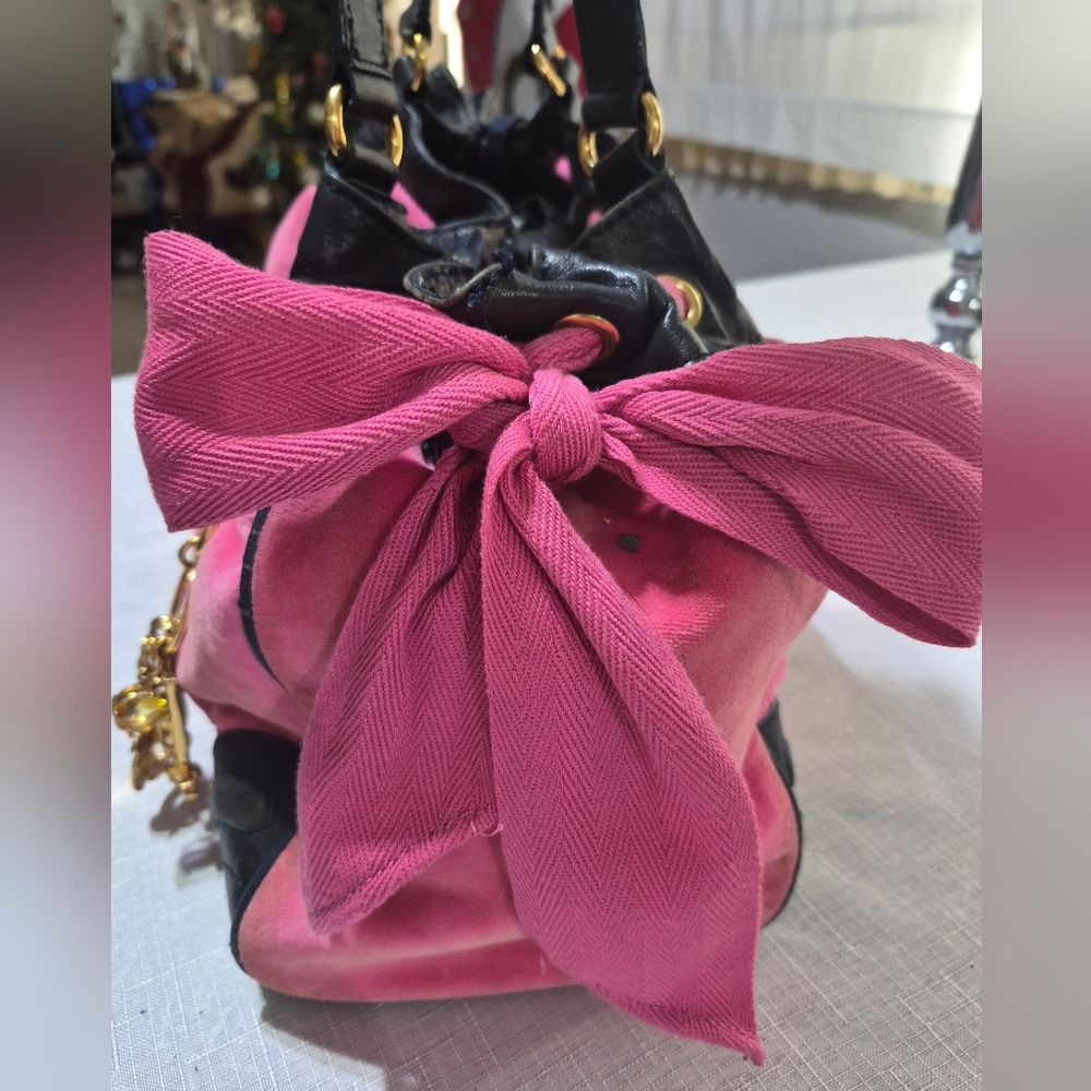Juicy Couture Velour Daydreamer Bag( Pink) - Picture 13 of 15